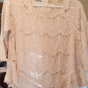 3/4 sleeves lace top